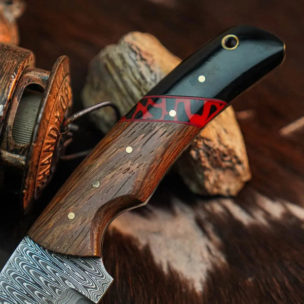 Load image into Gallery viewer, 8.3" Handmade Damascus Hunting Knife – Full Tang Wood Handle