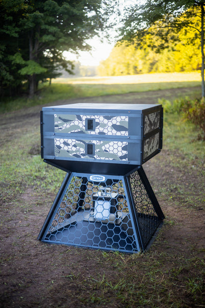 Load image into Gallery viewer, 1050lbs - Orion Modular Stand and Fill Deer Feeder
