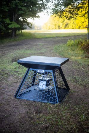 1050lbs - Orion Modular Stand and Fill Deer Feeder