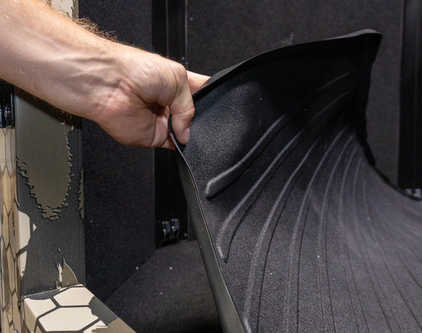 Load image into Gallery viewer, Orion 68 Rubber Floor Mat

