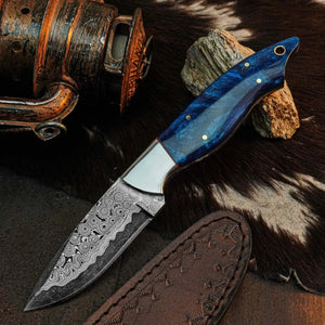 8.6" Handmade Damascus Skinner Knife – Full Tang Resin Handle & Sheath