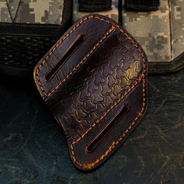 Load image into Gallery viewer, Damascus San Mai Hunting Knife with Wenge &amp; Resin Handle
