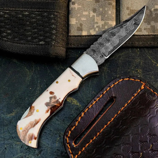 Load image into Gallery viewer, Damascus San Mai Hunting Knife with Resin Handle

